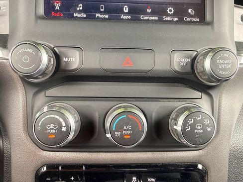 Used 2021 RAM 2500 Big Horn AWD/4WD image 12
