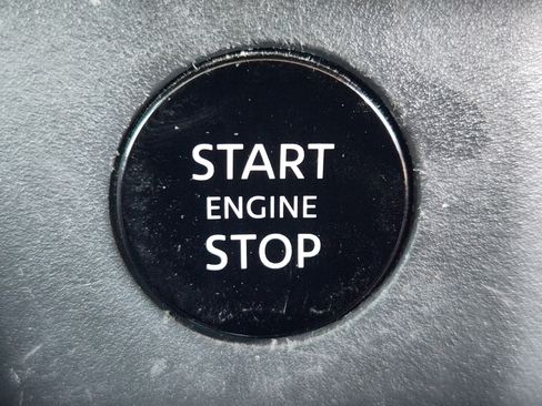 Used 2024 Nissan Rogue SV FWD image 21