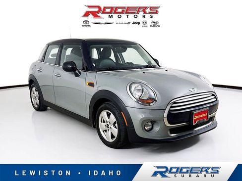 Used 2015 MINI Cooper 4-Door Hardtop FWD image 1