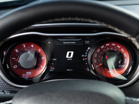 Used 2019 Dodge Challenger SRT Hellcat Redeye image 57