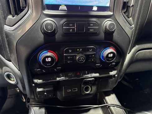 Used 2021 Chevrolet Silverado 1500 LT Trail Boss w/ Bed Protection Package AWD/4WD image 24