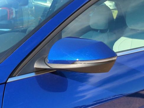 New 2025 Hyundai Elantra Limited image 12