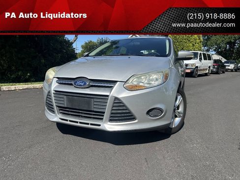 Used 2014 Ford Focus SE FWD image 1