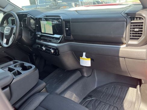 New 2025 GMC Sierra 1500 Elevation image 41