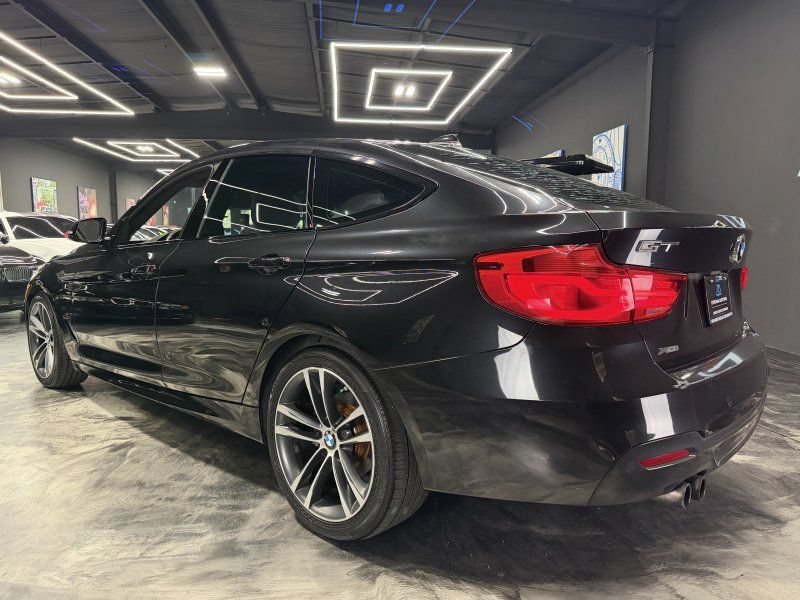 Used 2017 BMW 330i Gran Turismo xDrive AWD/4WD image 7
