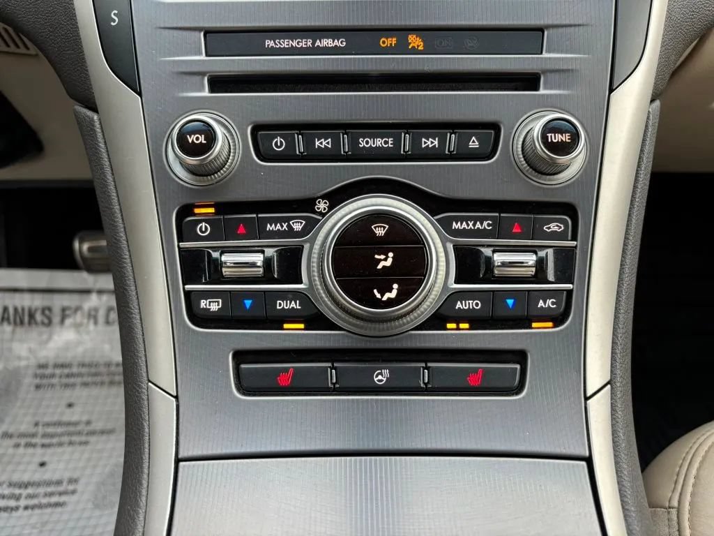 Used 2018 Lincoln MKZ Select w/ Select Plus Package AWD/4WD image 24