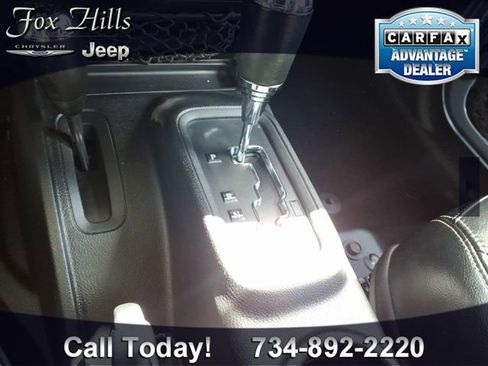 Used 2015 Jeep Wrangler Unlimited Sahara w/ Max Tow Package AWD/4WD image 22
