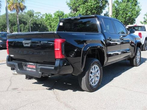 Used 2025 Toyota Tacoma SR5 RWD image 7