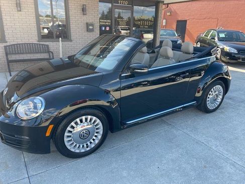 Used 2015 Volkswagen Beetle 1.8T FWD image 49