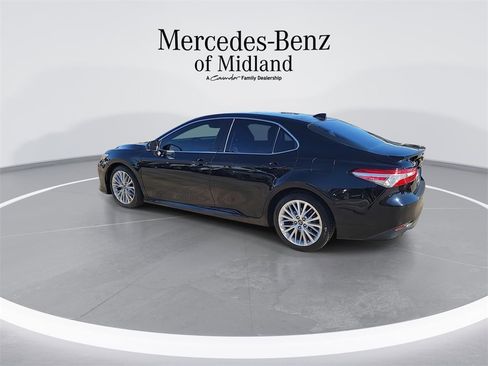 Used 2018 Toyota Camry XLE w/ Driver Assist Package image 6