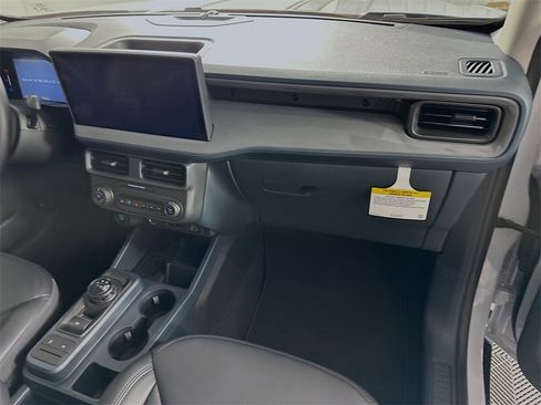 New 2025 Ford Maverick Lariat w/ Black Appearance Package image 30