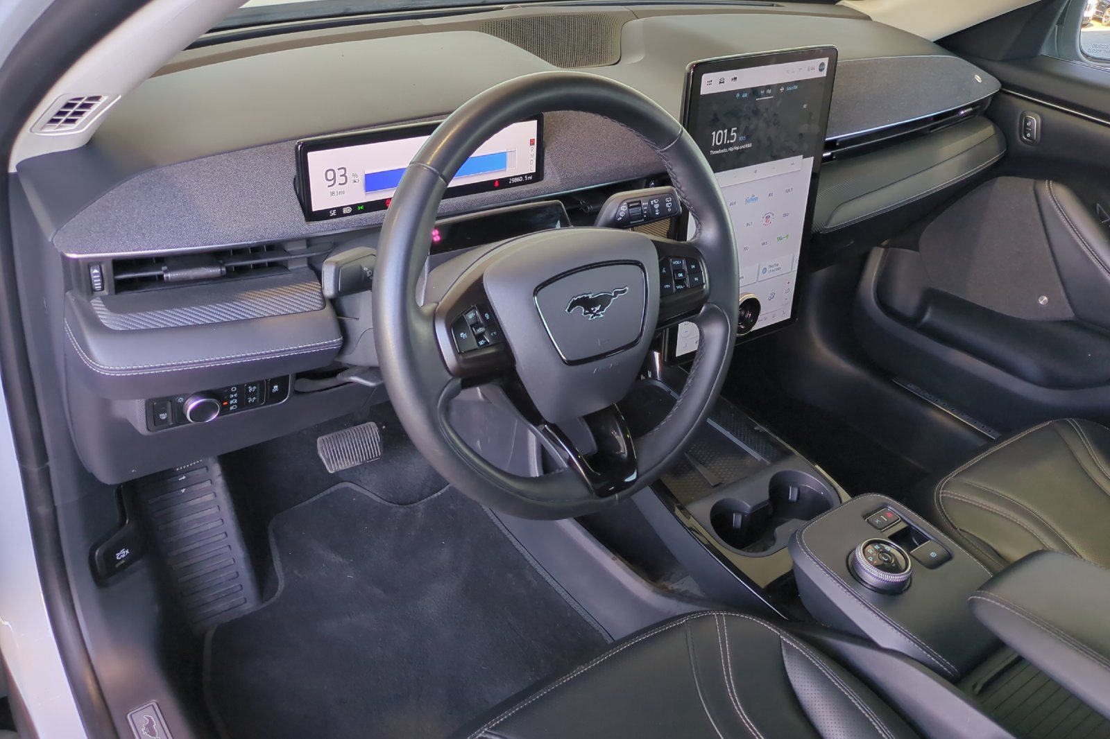 Used 2023 Ford Mustang Mach-E Premium AWD/4WD image 9