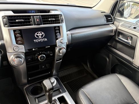 Used 2022 Toyota 4Runner TRD Sport image 9