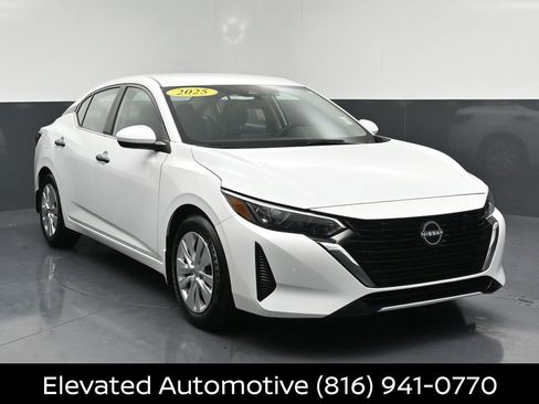 Certified 2025 Nissan Sentra S FWD image 1