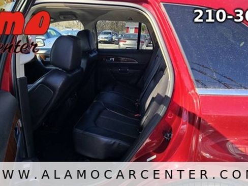 Used 2013 Lincoln MKX FWD image 30