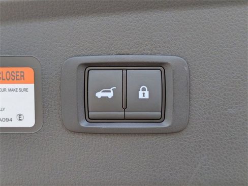 Used 2024 Mitsubishi Eclipse Cross SE image 14