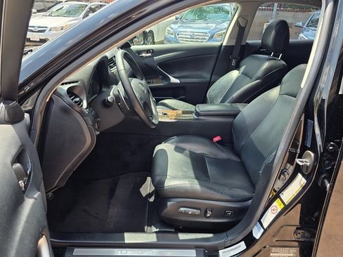 Used 2009 Lexus IS 250 RWD image 19