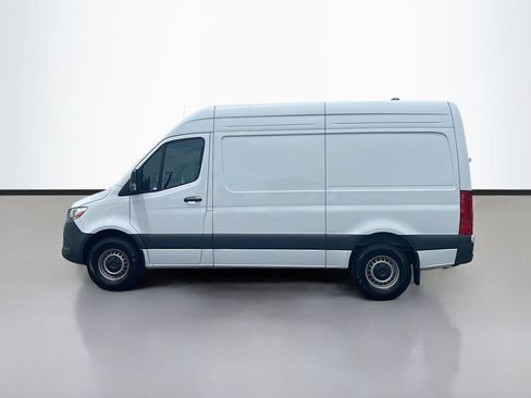 Used 2025 Mercedes-Benz Sprinter 2500 image 6
