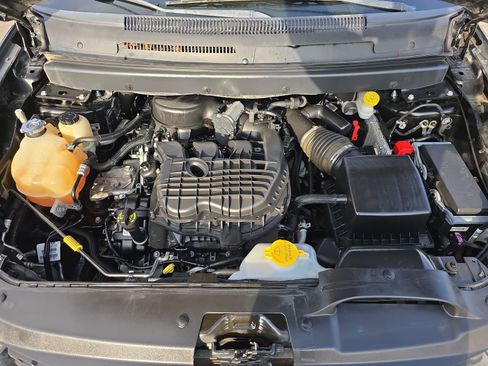 Used 2018 Dodge Journey GT image 32