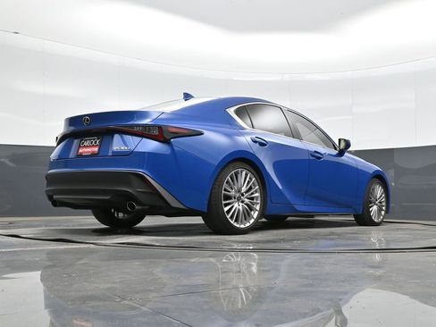 Used 2023 Lexus IS 300 w/ Premium Package RWD image 37