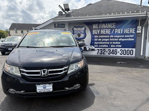 Used 2015 Honda Odyssey Touring image 1