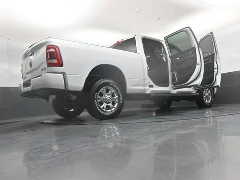 Used 2024 RAM 2500 Laramie AWD/4WD image 52