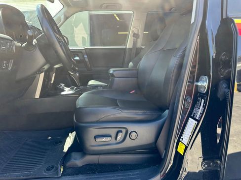 Certified 2023 Toyota 4Runner 40th Anniversary SE AWD/4WD image 9