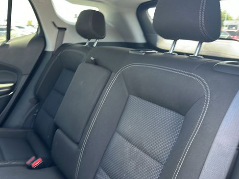 Used 2023 GMC Terrain SLE w/ Elevation Edition image 19