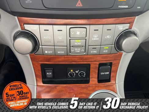 Used 2009 Toyota Highlander Limited AWD/4WD image 33