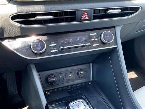 Used 2022 Hyundai Sonata SEL w/ Convenience Package FWD image 21