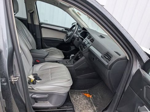 Used 2022 Volkswagen Tiguan S image 20