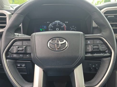 Used 2024 Toyota Tundra Limited AWD/4WD image 27