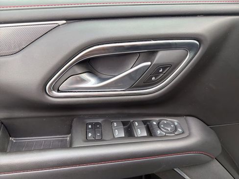 Used 2022 Chevrolet Suburban RST w/ Luxury Package image 11