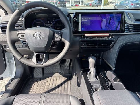 New 2026 Toyota Camry XLE image 16
