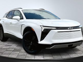New 2025 Chevrolet Blazer EV LT AWD/4WD video 2