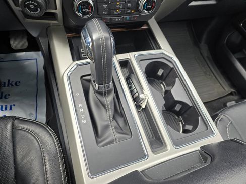 Used 2018 Ford F150 Lariat w/ Equipment Group 502A Luxury AWD/4WD image 21