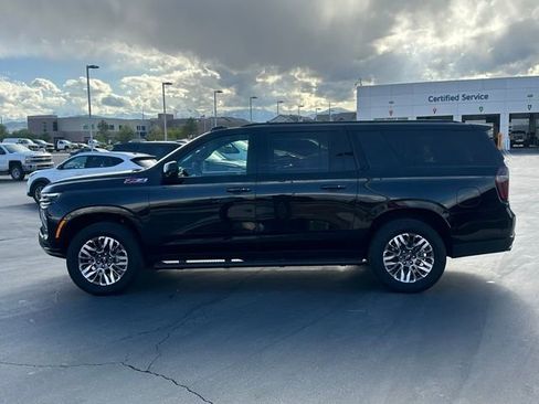 Certified 2025 Chevrolet Suburban Z71 AWD/4WD image 20