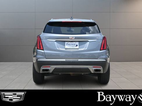 Used 2021 Cadillac XT5 Premium Luxury FWD image 7