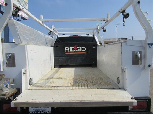 Used 2022 Ford F250 XL w/ STX Appearance Package image 8