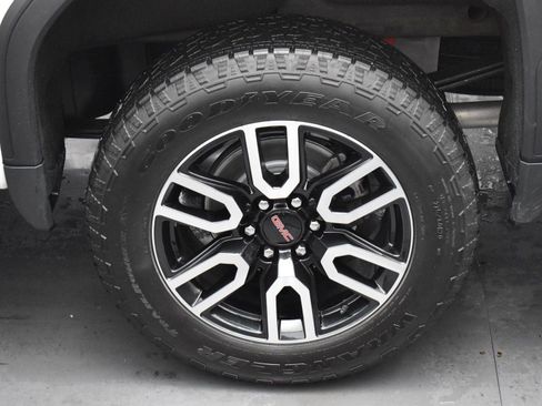 Used 2024 GMC Sierra 1500 AT4 w/ AT4 Preferred Package image 31