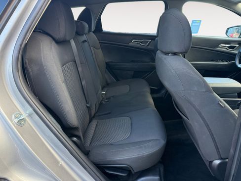 Used 2023 Kia Sportage LX image 18