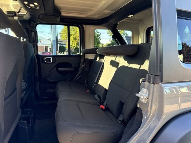 Used 2021 Jeep Wrangler Unlimited Sport AWD/4WD image 14