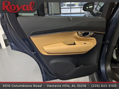 Used 2024 Volvo XC90 B6 Ultimate w/ Protection Package Premier image 16