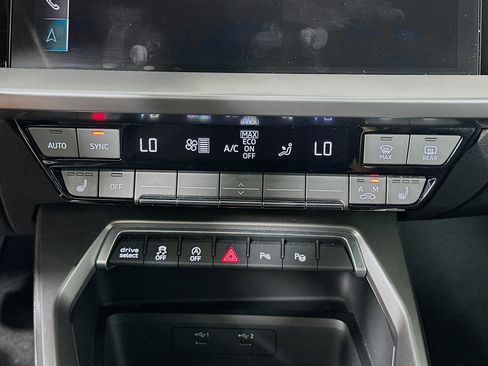 Used 2024 Audi A3 2.0T Premium image 23