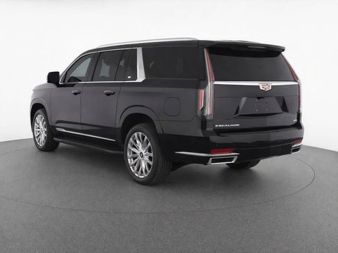 Used 2023 Cadillac Escalade ESV Premium Luxury AWD/4WD image 3