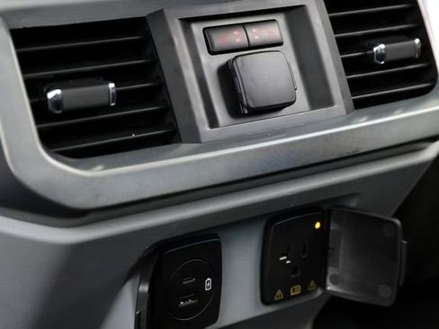 Used 2021 Ford F150 Limited image 23