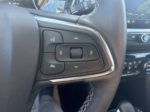 Used 2022 Buick Encore GX Essence w/ Experience Buick Package image 19