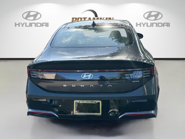 New 2026 Hyundai Sonata SEL FWD image 6