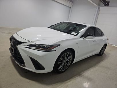 Used 2019 Lexus ES 350 F Sport w/ Accessory Package 2