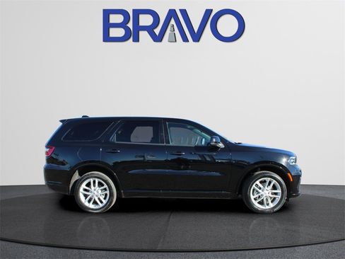 Used 2025 Dodge Durango GT image 3